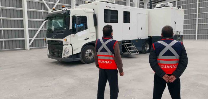 Adquisición de camión escáner de Aduanas para puerto de San Antonio ya entra en su etapa final