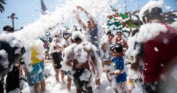 Galería de imágenes: Más de 300 niños y niñas disfrutaron del cierre del verano en San Antonio 