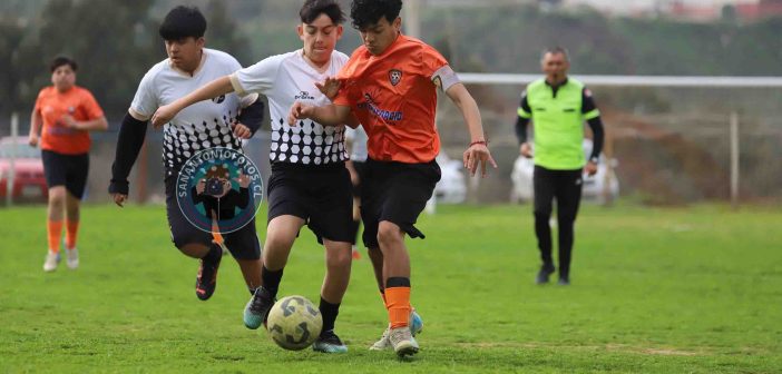 Galería de imágenes: Juan Aspee ganó por goleada a Cerro Alegre en serie Segunda Infantil