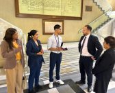 Diputada Camila Rojas entregó reconocimiento a destacado joven karateca sanantonino