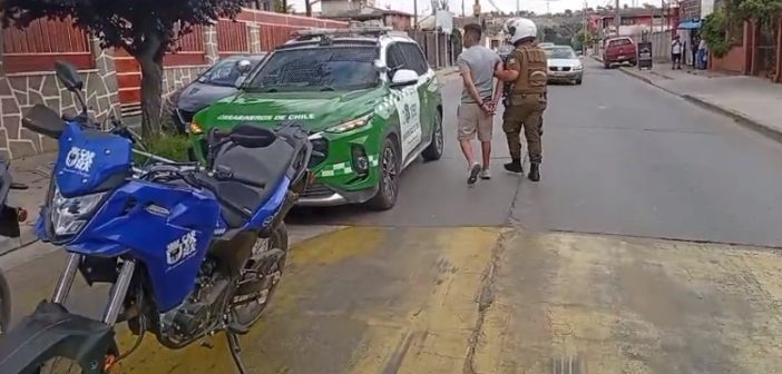 Carabineros detiene a cinco personas en Cartagena por robo, usurpación de nombre, receptación y contrabando de cigarrillos