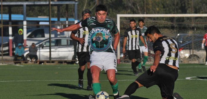 Galería de imágenes: A. C. Balmaceda repartió puntos frente a Unión El Litre en serie senior por Copa Litoral 