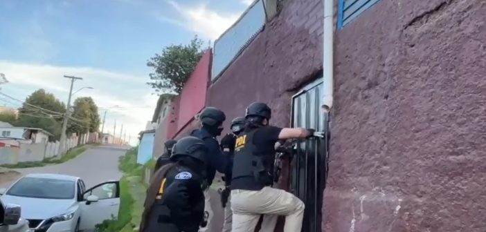 PDI San Antonio detiene a dos personas por tráfico de drogas en sector La Campiña